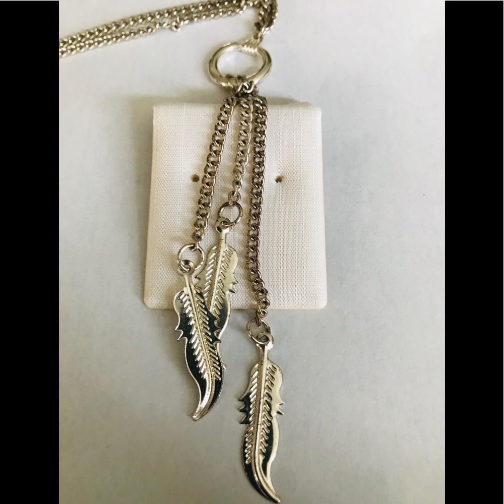 Pendant 3 leaf necklace